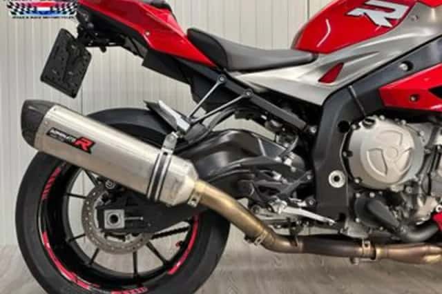 BMW S (2015) thumbnail 3
