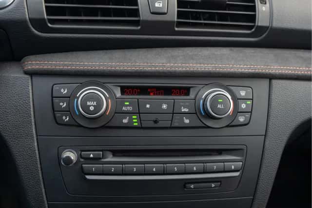 BMW 1-Serie (2012) thumbnail 16