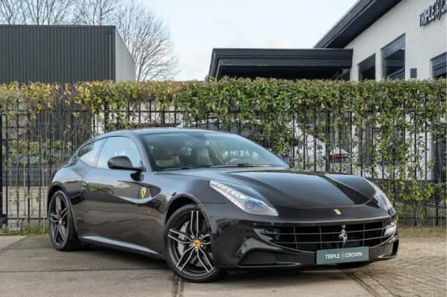 Ferrari FF (2012) thumbnail 1