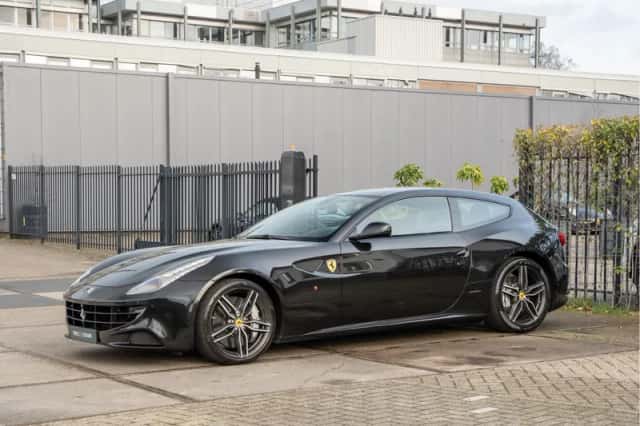 Ferrari FF (2012) thumbnail 3