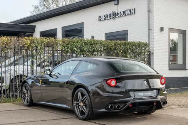 Ferrari FF (2012) thumbnail 5