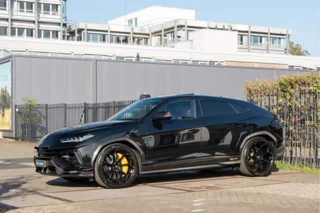 Lamborghini Urus (2024) thumbnail 3