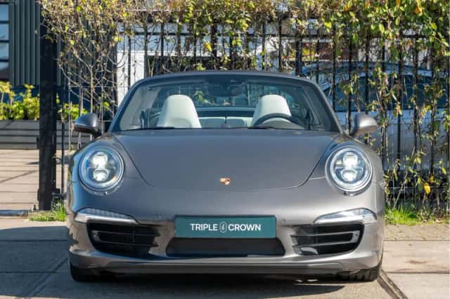Porsche 911 (2014) thumbnail 2