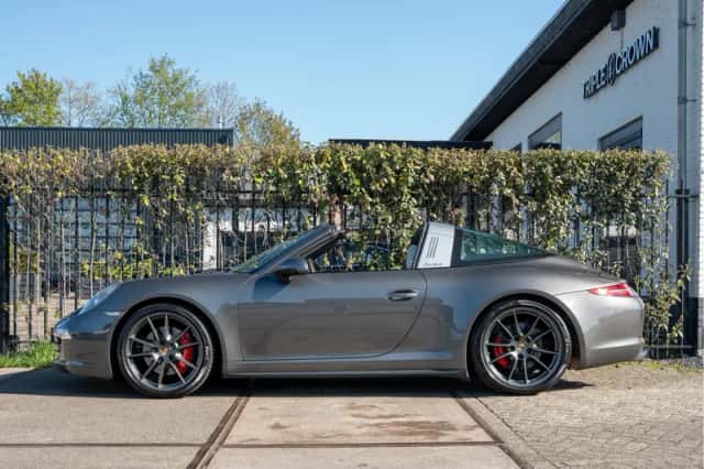 Porsche 911 (2014) thumbnail 4