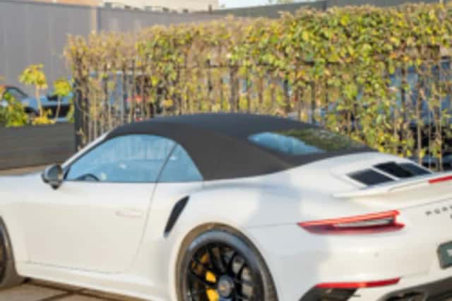 Porsche 911 (2017) thumbnail 101