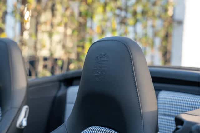 Porsche 911 (2017) thumbnail 13