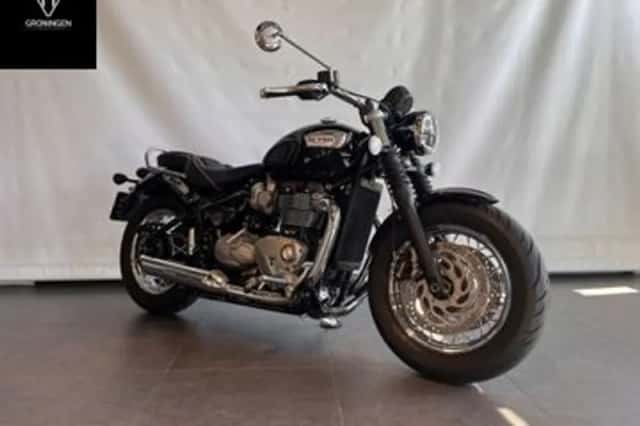 Triumph BONNEVILLE (2021) thumbnail 2