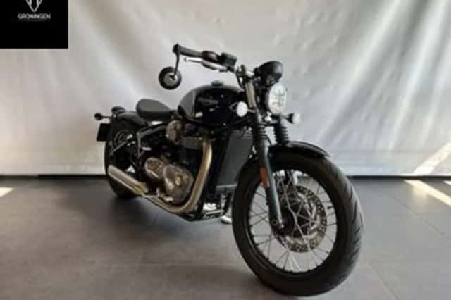 Triumph Bonneville (2017) thumbnail 2