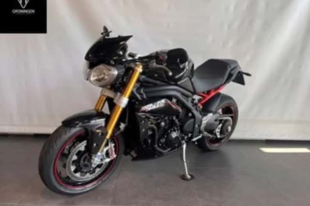 Triumph SPEED (2014) thumbnail 3