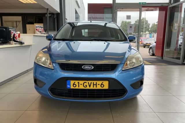 Ford Focus (2008) thumbnail 3