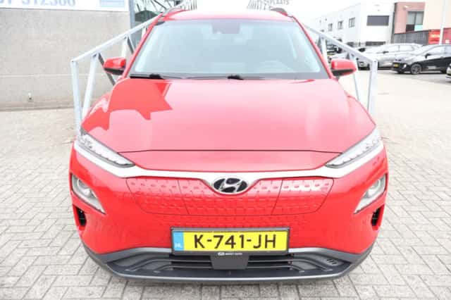 Hyundai Kona (2020) thumbnail 4