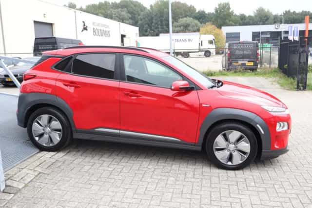 Hyundai Kona (2020) thumbnail 6