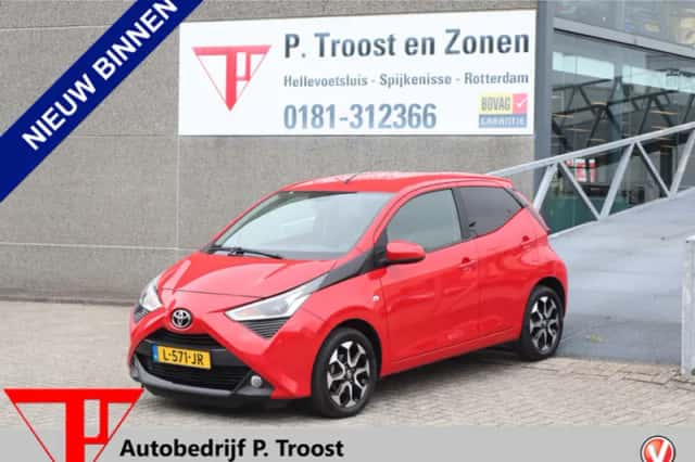 Toyota Aygo (2021) thumbnail 1