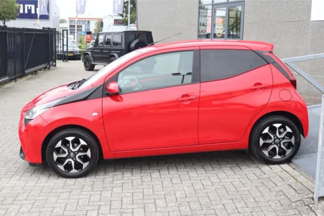 Toyota Aygo (2021) thumbnail 4