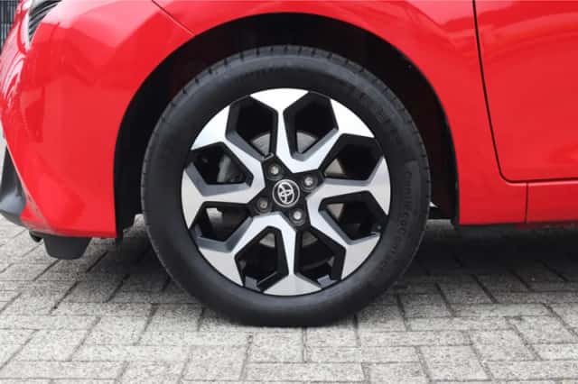 Toyota Aygo (2021) thumbnail 5