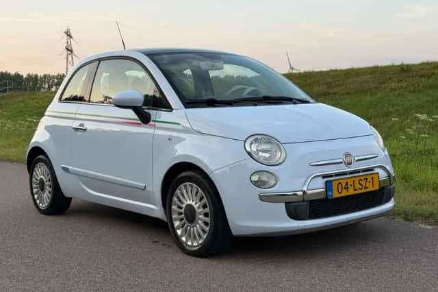 Fiat 500 (2010) thumbnail 3