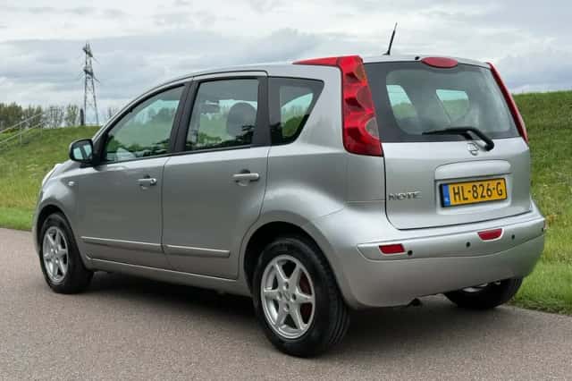 Nissan Note (2008) thumbnail 2