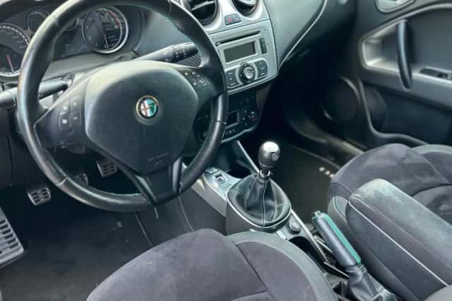 Alfa Romeo Mito (2013) thumbnail 2