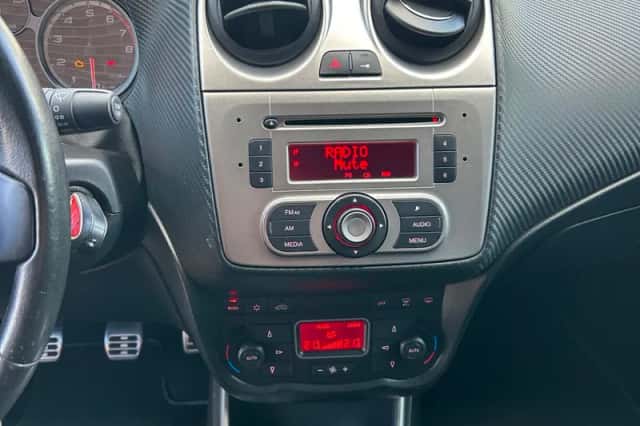 Alfa Romeo Mito (2013) thumbnail 6
