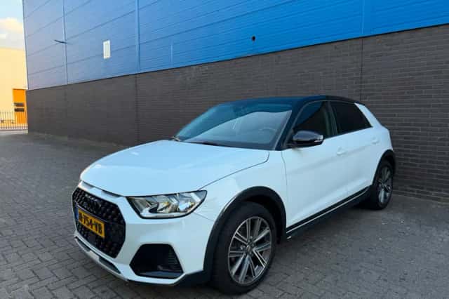 Audi A1 (2020) thumbnail 1