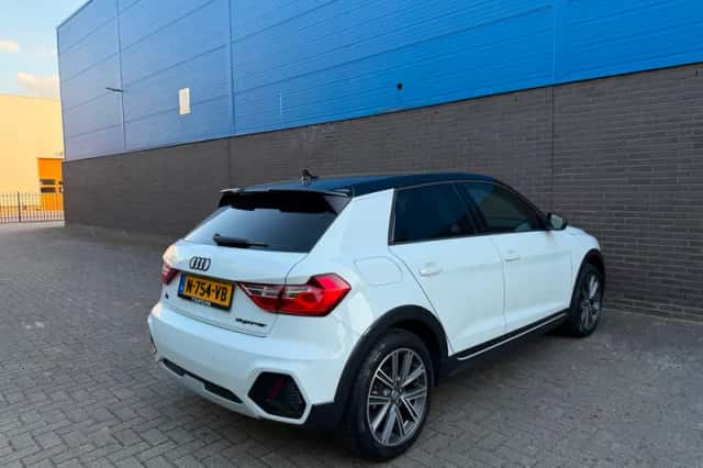 Audi A1 (2020) thumbnail 3