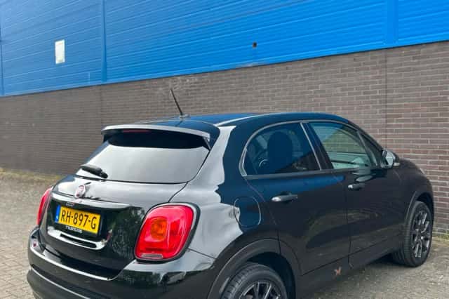 Fiat 500 (2017) thumbnail 3