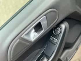 Ford Fiesta thumbnail 8
