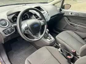 Ford Fiesta (2015) thumbnail 2
