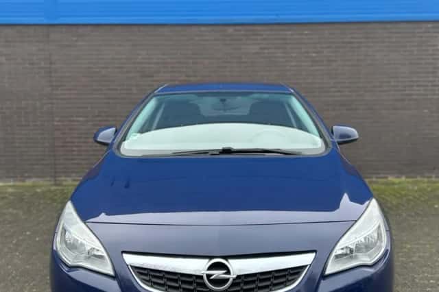 Opel Astra (2011) thumbnail 5