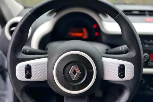 Renault Twingo (2021) thumbnail 2