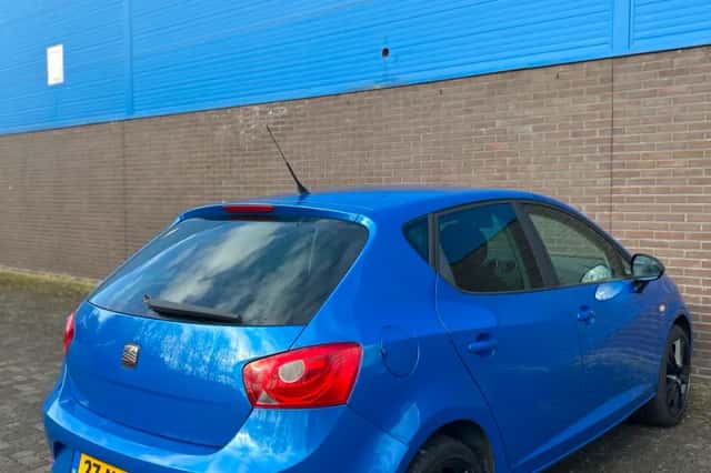 SEAT Ibiza (2010) thumbnail 3