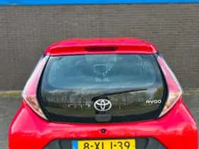 Toyota Aygo (2014) thumbnail 16