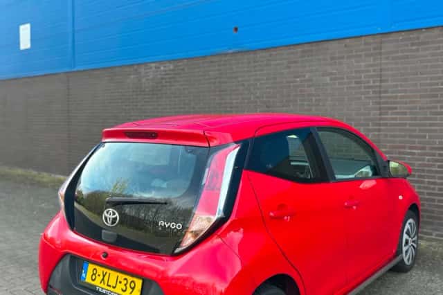 Toyota Aygo (2014) thumbnail 3