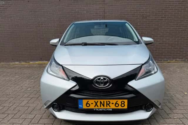 Toyota Aygo (2014) thumbnail 5