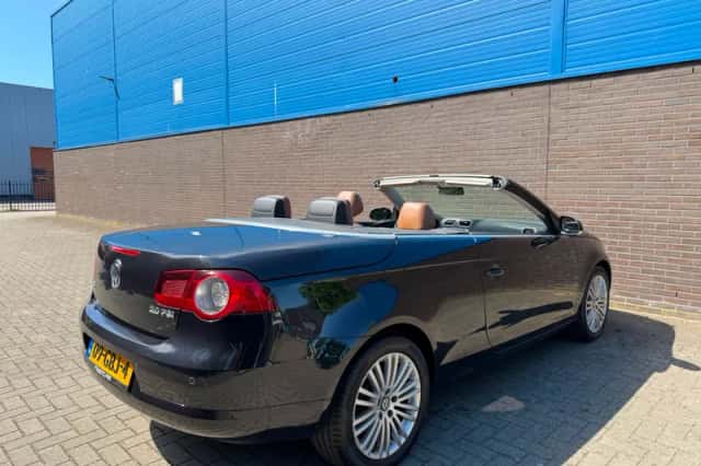 Volkswagen Eos (2008) thumbnail 3