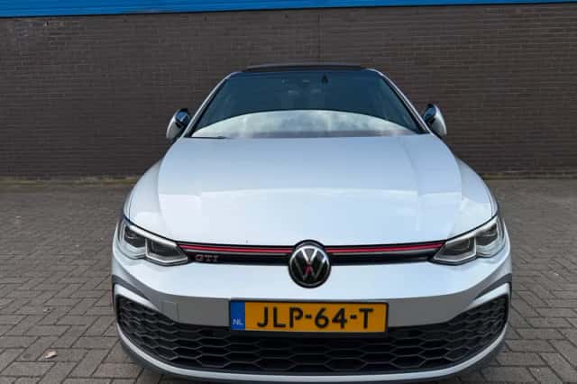 Volkswagen Golf (2021) thumbnail 5
