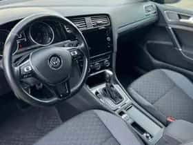 Volkswagen Golf (2019) thumbnail 2
