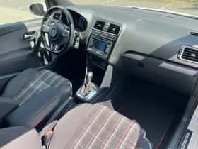 Volkswagen Polo (2012) thumbnail 4
