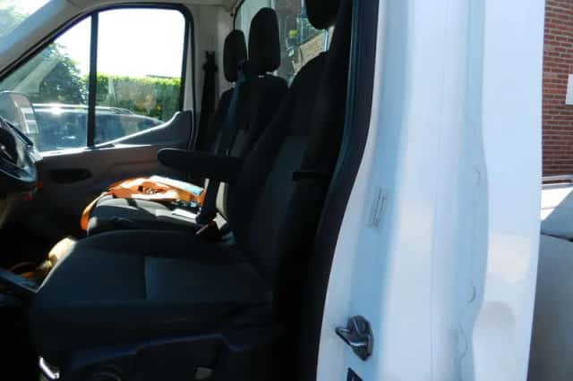 Ford Transit (2017) thumbnail 4
