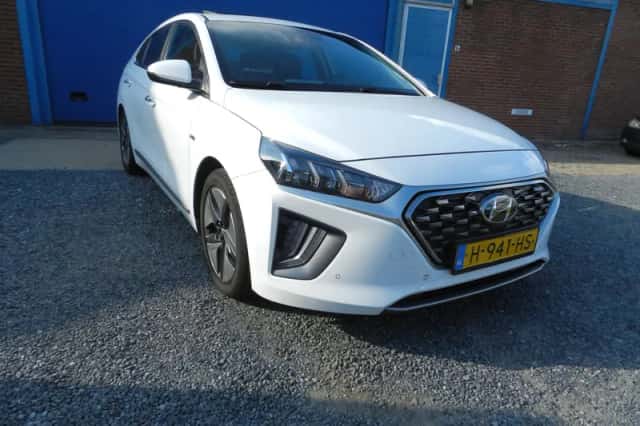 Hyundai Ioniq (2020) thumbnail 3