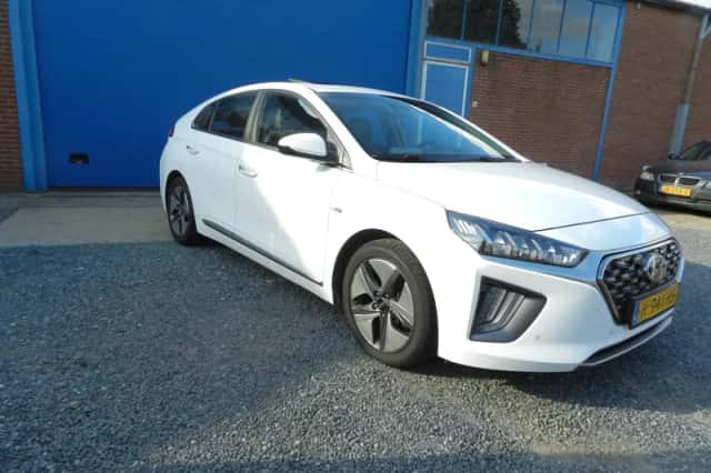 Hyundai Ioniq (2020) thumbnail 4