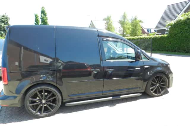 Volkswagen Caddy (2016) thumbnail 4