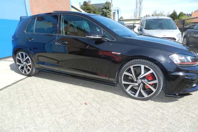 Volkswagen Golf (2017) thumbnail 5