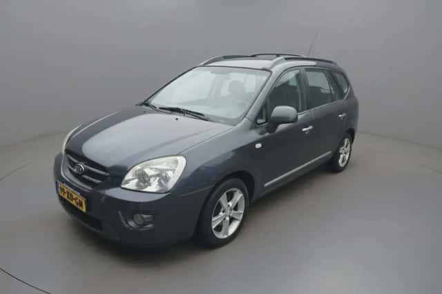 Kia Carens (2007) thumbnail 1
