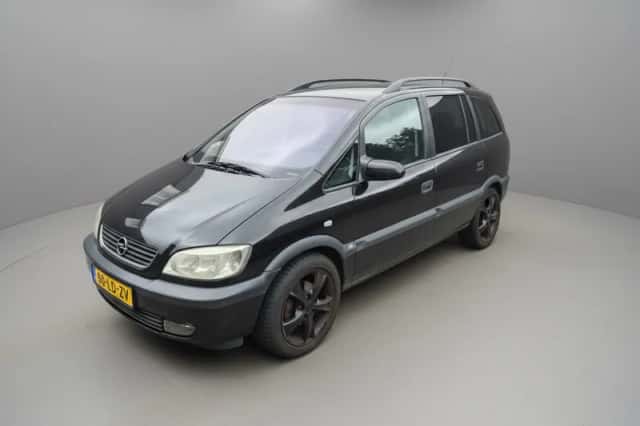 Opel Zafira (2002) thumbnail 1