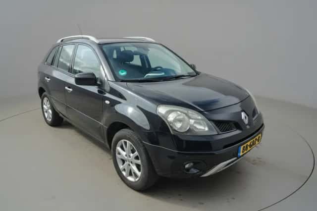 Renault Koleos (2008) thumbnail 3