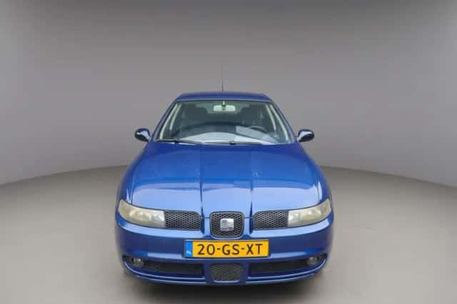 SEAT Leon (2001) thumbnail 2