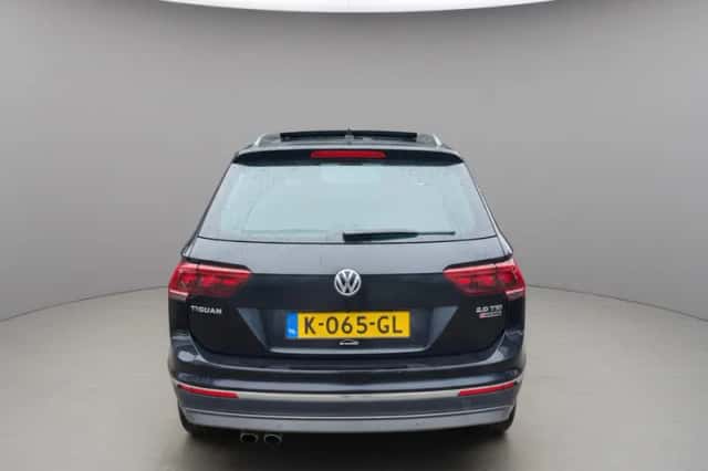 Volkswagen Tiguan (2016) thumbnail 5