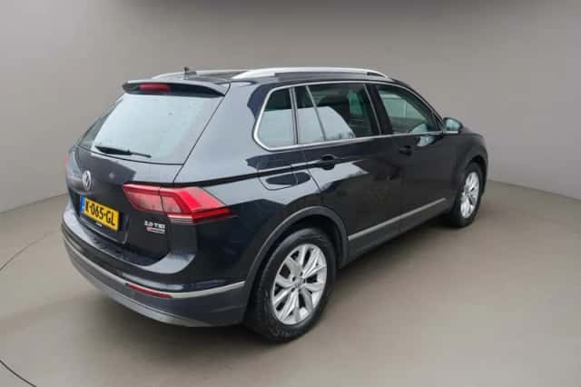 Volkswagen Tiguan (2016) thumbnail 6