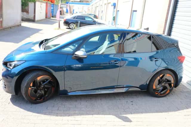 CUPRA Born (2021) thumbnail 5